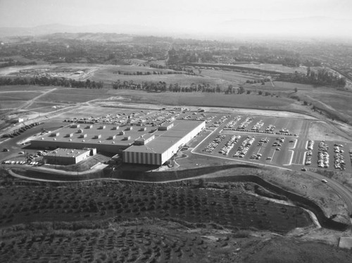 Hughes Aircraft, Coyote Hills plant, looking east