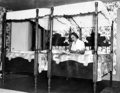 Twin beds in Burbank home are almost 200 years old