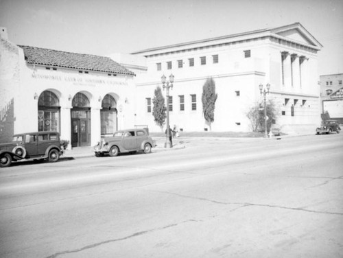 Hollywood Auto Club and Methodist Church on Vine