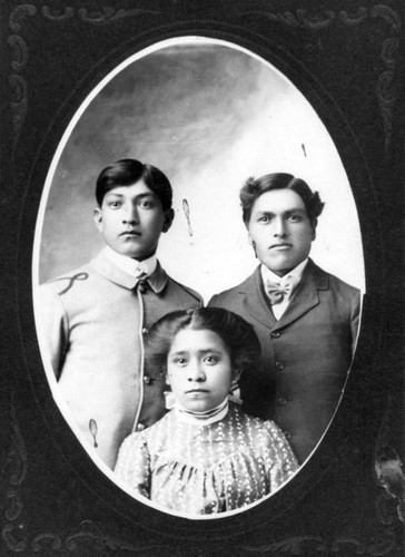 Group portrait of American Indians