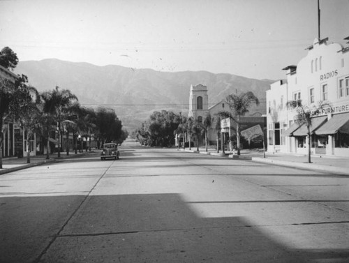 Michigan Avenue, Glendora