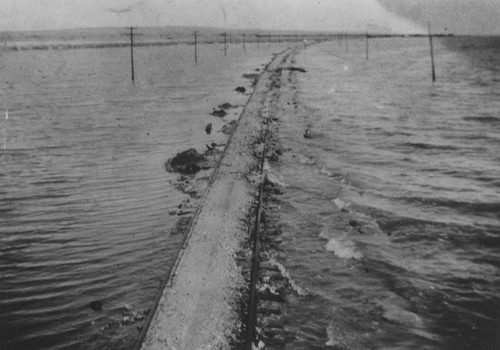 Overflow of the Salton Sea