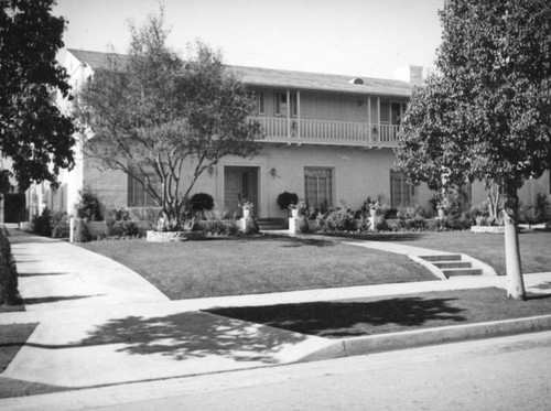 Residential street in Beverly Hills