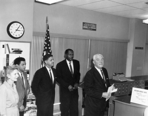 Opening of the storefront University Branch, view 2