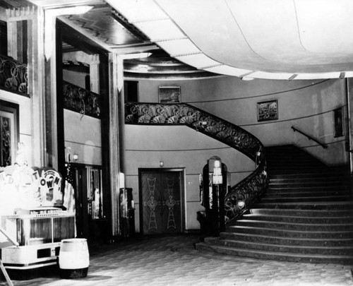 Lobby of Pomona's Fox Theater