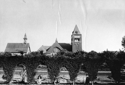 First Presbyterian Church, exterior