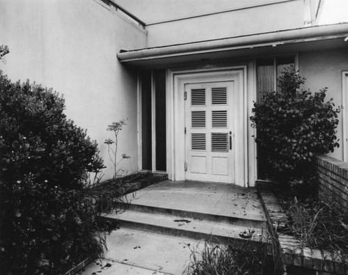 Ambassador Hotel, Large Bungalow, entry and door detail