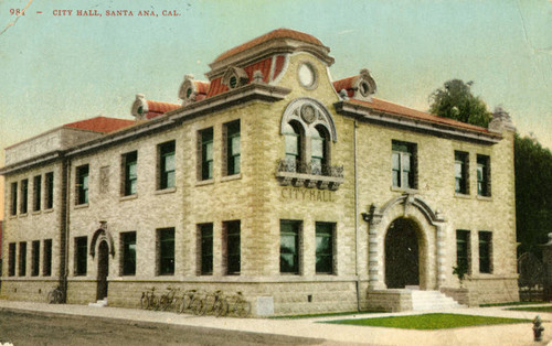 Santa Ana's City Hall