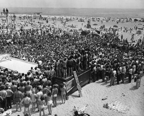 Muscle Beach competition