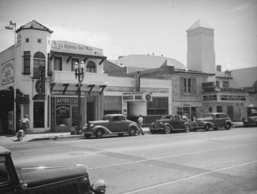 Restaurants and theater on Pacific Coast Highway, Laguna Beach