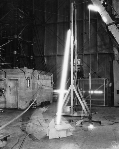 Light tube experiment, Cal Tech, view 2