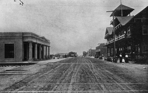 View down Pier Avenue