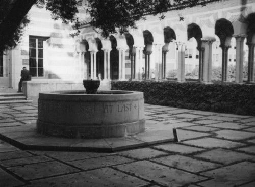 Mudd Hall courtyard at U.S.C