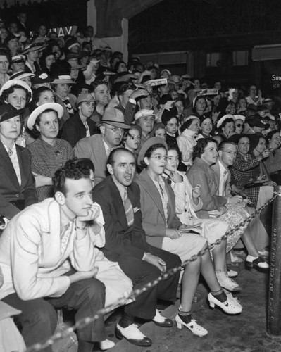 Movie fans at the Carthay Circle Theatre