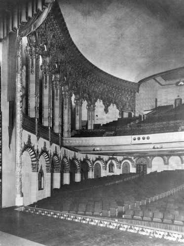 Partial view, Warner Bros. Theatre