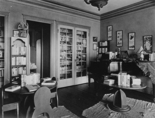 Boys' and Girls Bookshop, view 3