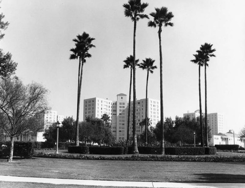 Park La Brea Towers