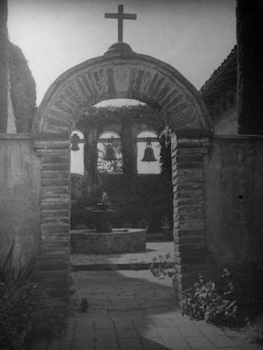 San Juan Capistrano, campanile bells