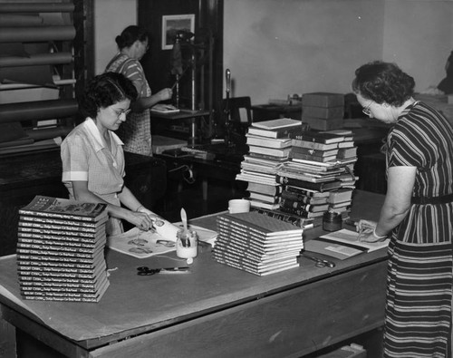 Bindery Department, Los Angeles Public Library