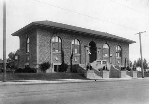 Cahuenga Branch Library