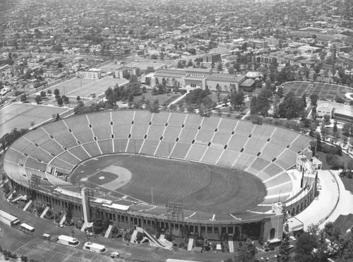 Memorial Coliseum, Exposition Park