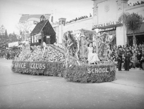 United Service Clubs float at the 1939 Rose Parade