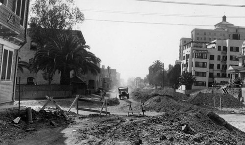 Wilshire Boulevard, looking west from Bixel Street