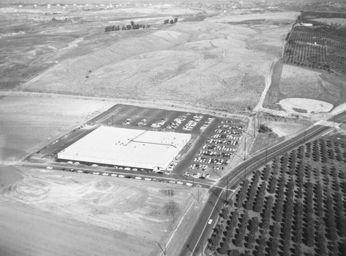 Hughes Aircraft, Moore Avenue and Gilbert Street, looking north