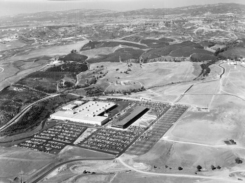 Hughes Aircraft, Coyote Hills plant, looking northwest