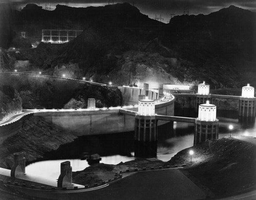 Night view of Hoover Dam