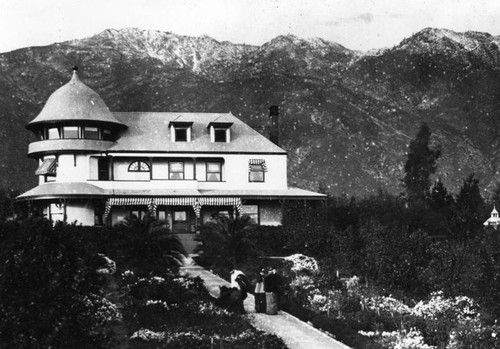 McNally residence in Altadena