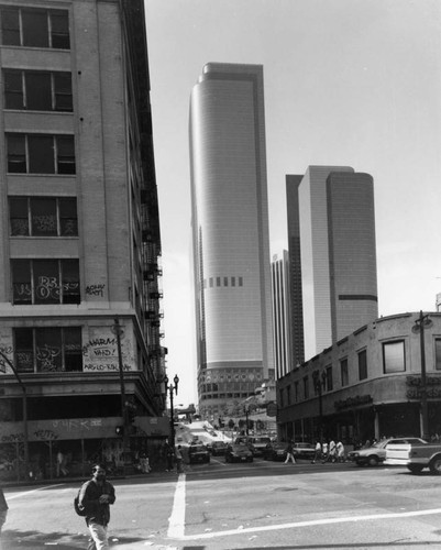 Looking west on 4th St