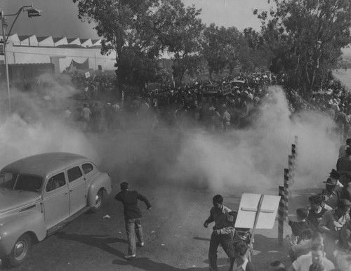 Tear gas used on strikers