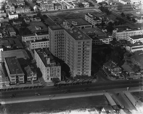 Cooper Arms, Long Beach