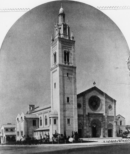 Wilshire United Methodist Church, exterior view