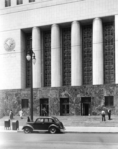 Post Office and Courthouse, main entrance