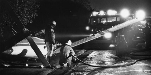 Plane crashes on Harbor Freeway