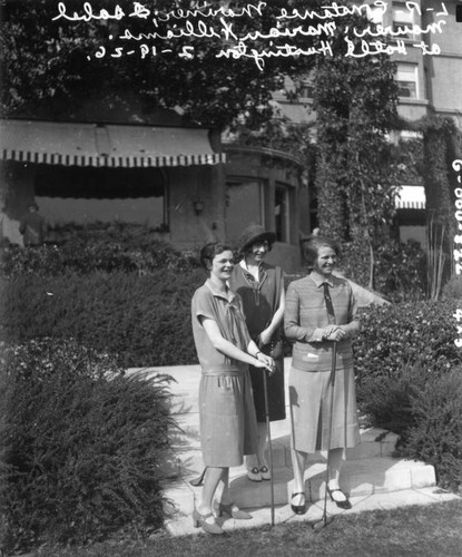 Women golfers, Huntington Hotel