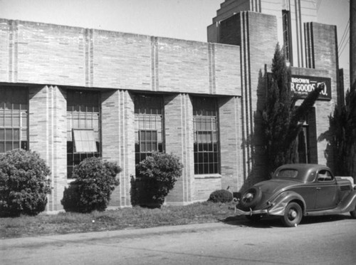 Brown's Paper Goods Company of California in Boyle Heights