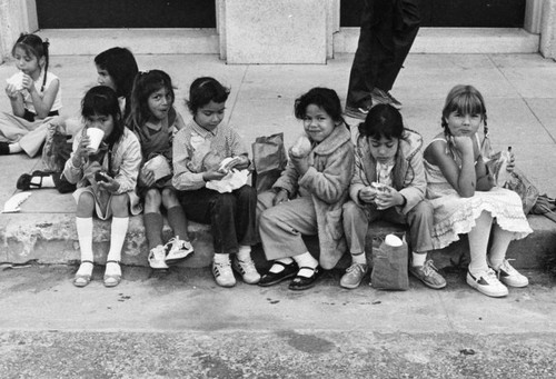 Children eating lunch