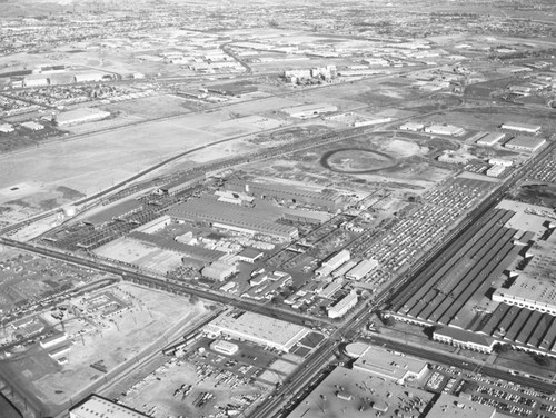 Slauson Avenue and Eastern Avenue, Commerce, looking northeast