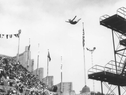 Poynton wins diving event