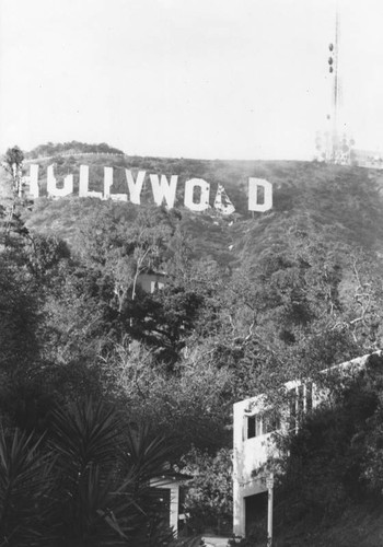 Hollywood sign damaged