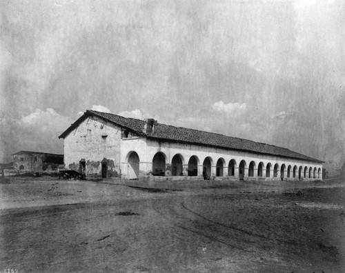 Early view of San Fernando Rey de Espan~a Mission