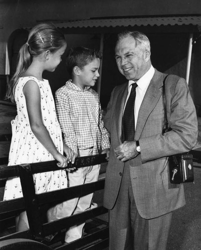 Director King Vidor and grandchildren