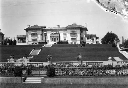 Exterior, Merritt residence in Pasadena