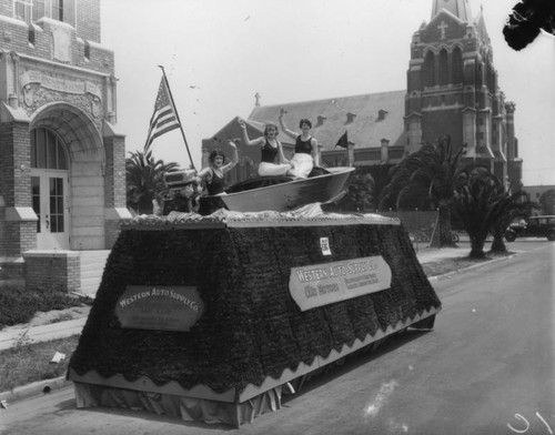 Float for Pacific Southwest Exposition parade