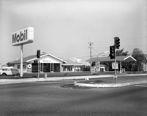 Mobil Service Station on Arlington Avenue