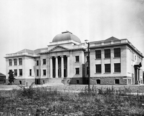 Entrance, John Muir High School