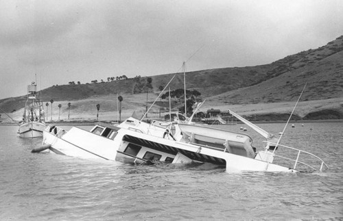 The mystery of the sunken yacht